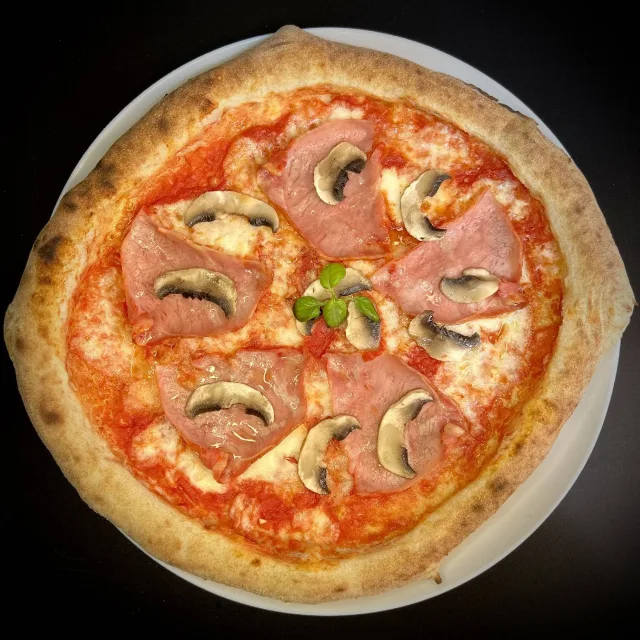 Cotto e funghi